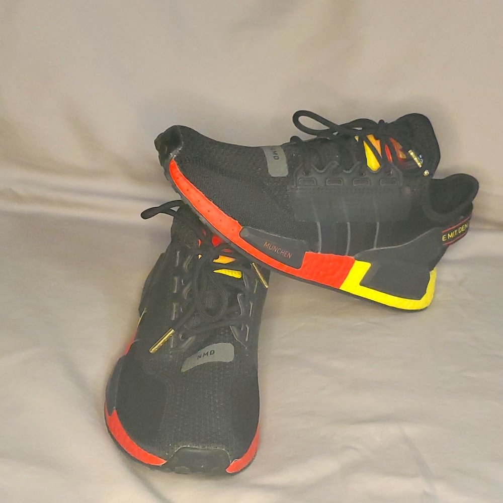 Adidas Sneakers